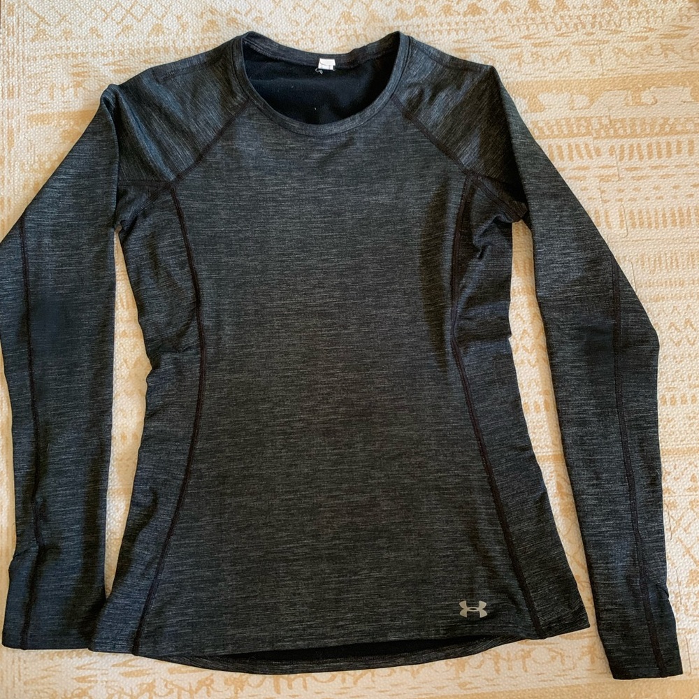Gray under armor warm top